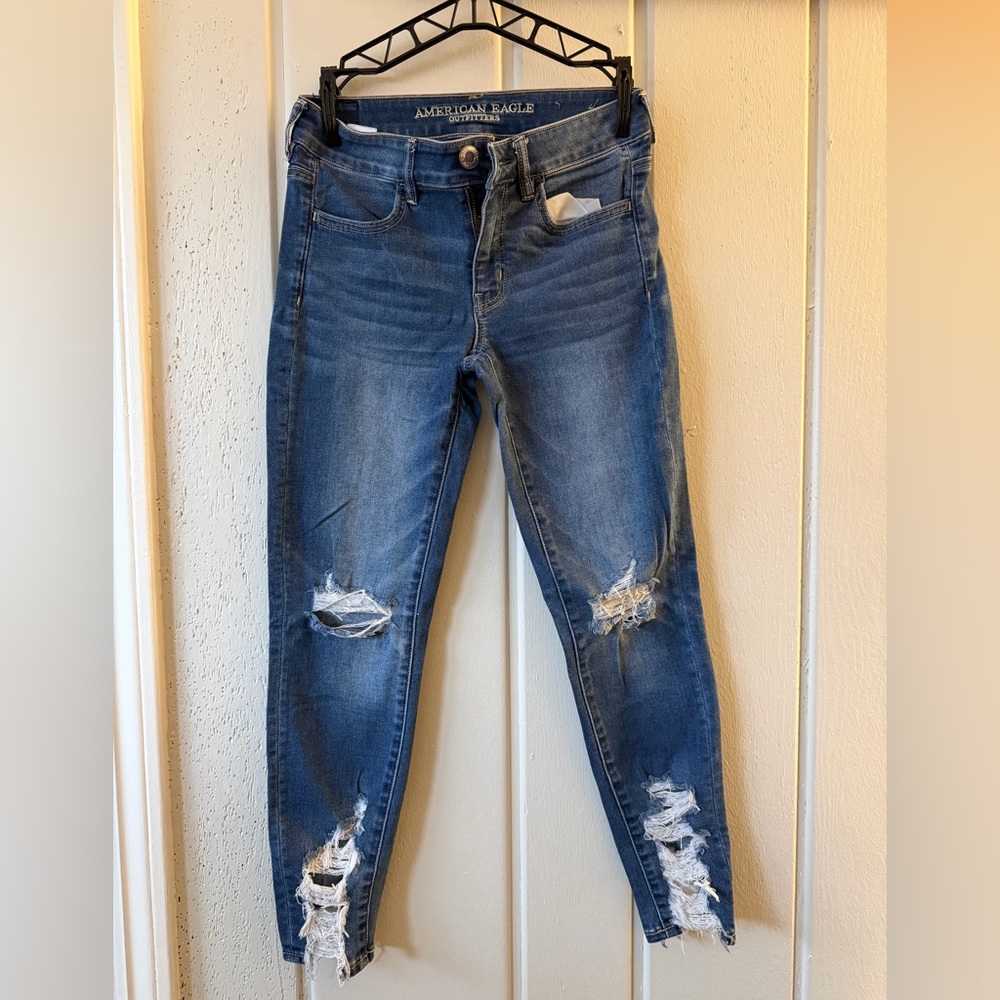 American Eagle Outfitters Women's Distressed Blue Skinny Jeans